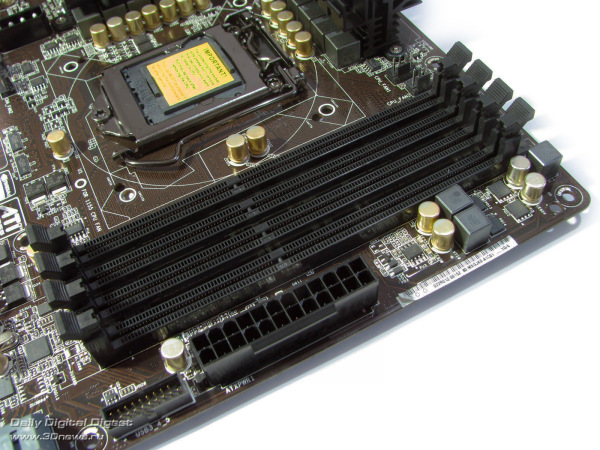  ASRock Z77 Extreme6 DIMMs 