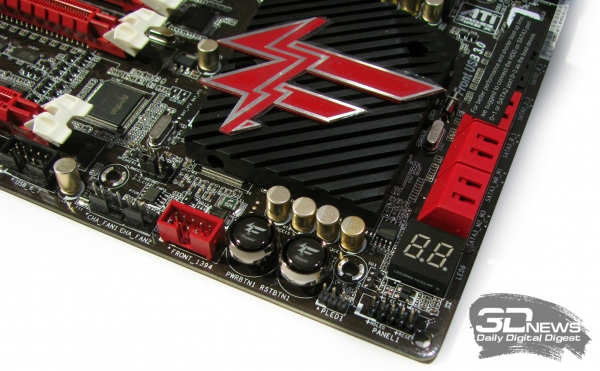  ASRock Fatal1ty X79 Champion кнопки 