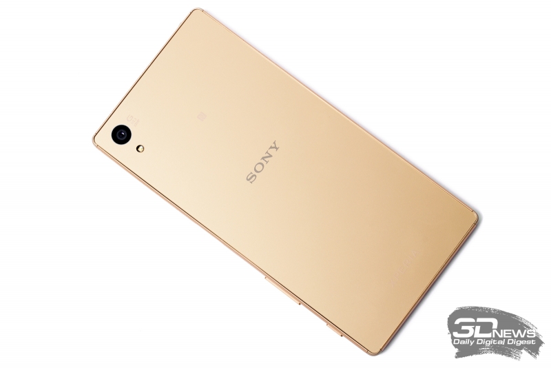  Sony Xperia Z5 – задняя панель 