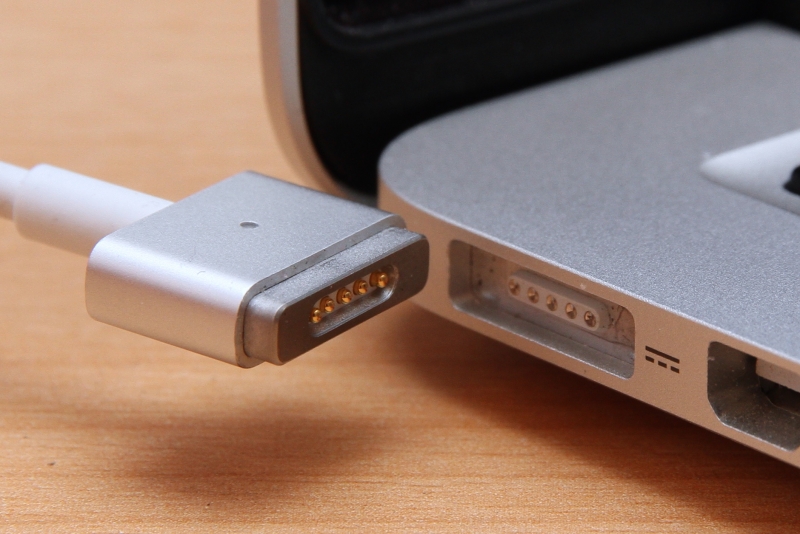  MagSafe 2, cтарый коннектор зарядного устройства 