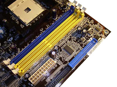  Asus K8V Deluxe DIMM`s 