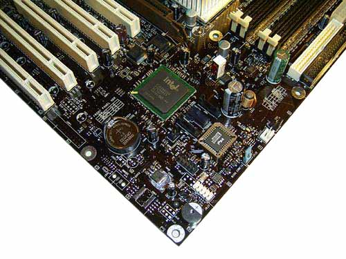 Intel D875PBZ  на чипсете Intel 875P Canterwood 