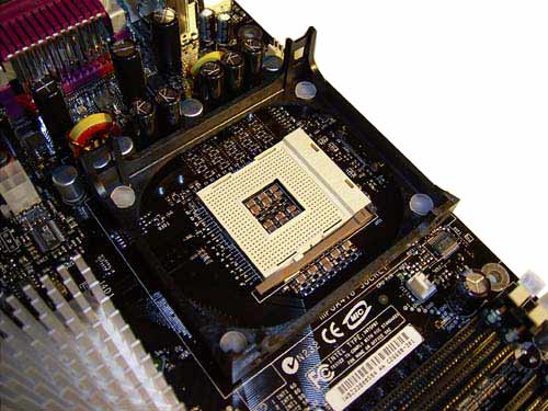 Intel D875PBZ  на чипсете Intel 875P Canterwood 