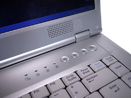  RoverBook Explorer H590 